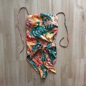 Rip Curl Tropical one Piece Bathing Suit